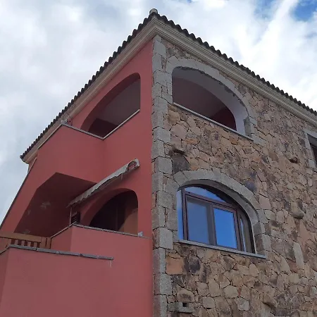 Suaredda San Teodoro Apartament *