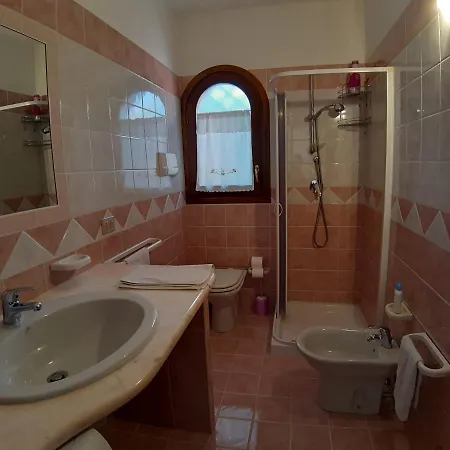Suaredda San Teodoro Apartament *